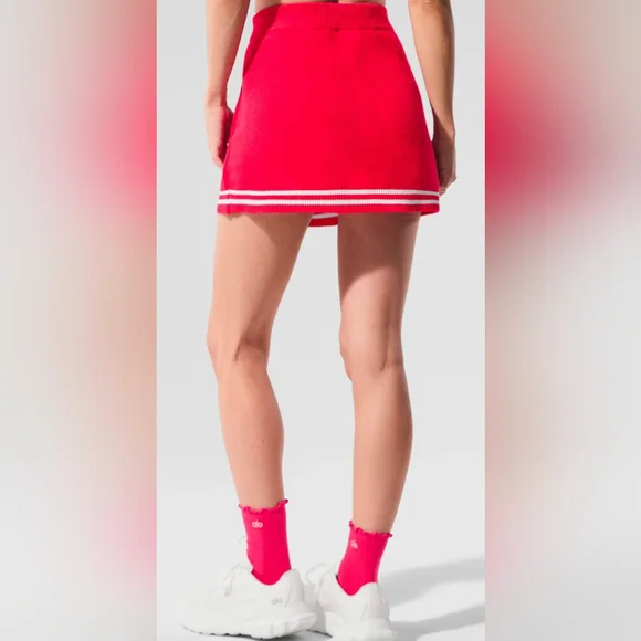 Alo Size Large Sweater Skirt In Candy Red With White Stripes Lined With Shorts - Picture 3 of 14